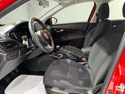 2023 Benzin Manuel Fiat Egea Kırmızı Gürel Tasarım Aksesuar Otomotiv San. Tic. Ltd. Şti.