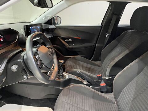 2021 Benzin Manuel Peugeot 2008 Gri Gürel Tasarım Aksesuar Otomotiv San. Tic. Ltd. Şti.
