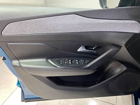 2025 Benzin Otomatik Peugeot 408 Mavi Gürel Tasarım Aksesuar Otomotiv San. Tic. Ltd. Şti.