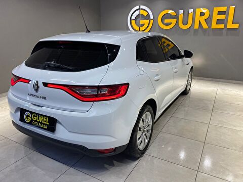 2017 Benzin Manuel Renault Megane Beyaz Gürel Tasarım Aksesuar Otomotiv San. Tic. Ltd. Şti.