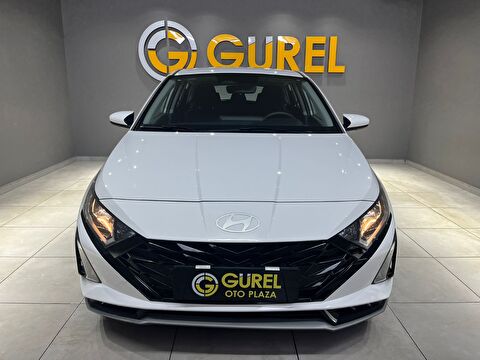 2025 Benzin Otomatik Hyundai i20 Beyaz Gürel Tasarım Aksesuar Otomotiv San. Tic. Ltd. Şti.