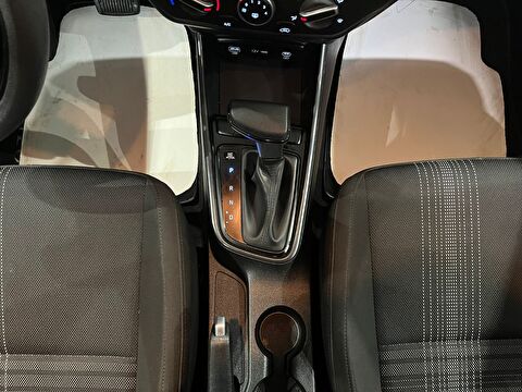 2025 Benzin Otomatik Hyundai i20 Beyaz Gürel Tasarım Aksesuar Otomotiv San. Tic. Ltd. Şti.