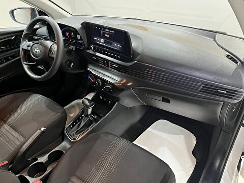 2025 Benzin Otomatik Hyundai i20 Beyaz Gürel Tasarım Aksesuar Otomotiv San. Tic. Ltd. Şti.