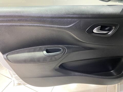 2017 Dizel Manuel Peugeot 301 Beyaz Gürel Tasarım Aksesuar Otomotiv San. Tic. Ltd. Şti.