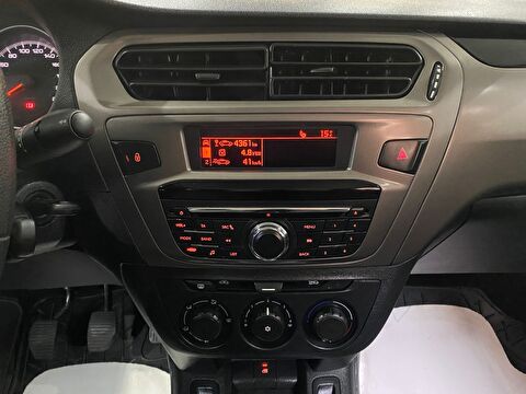 2017 Dizel Manuel Peugeot 301 Beyaz Gürel Tasarım Aksesuar Otomotiv San. Tic. Ltd. Şti.