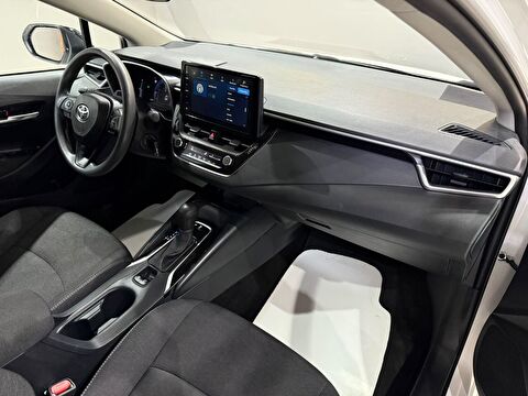 2026 Benzin Otomatik Toyota Corolla Beyaz Gürel Tasarım Aksesuar Otomotiv San. Tic. Ltd. Şti.