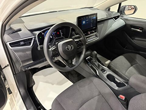 2026 Benzin Otomatik Toyota Corolla Beyaz Gürel Tasarım Aksesuar Otomotiv San. Tic. Ltd. Şti.