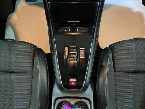 2024 Benzin Otomatik Opel Grandland Kırmızı Gürel Tasarım Aksesuar Otomotiv San. Tic. Ltd. Şti.