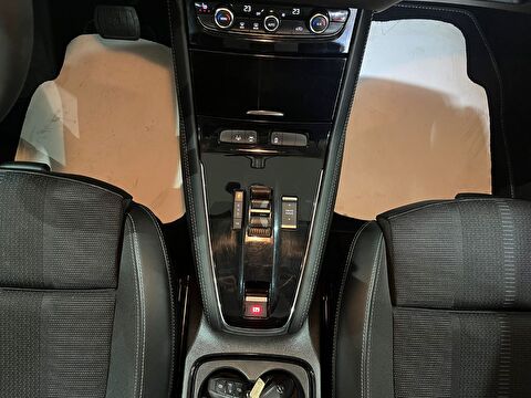 2024 Benzin Otomatik Opel Grandland Kırmızı Gürel Tasarım Aksesuar Otomotiv San. Tic. Ltd. Şti.