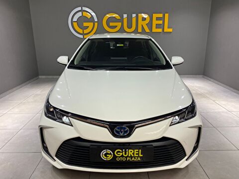 2021 Hybrid Otomatik Toyota Corolla Beyaz Gürel Tasarım Aksesuar Otomotiv San. Tic. Ltd. Şti.