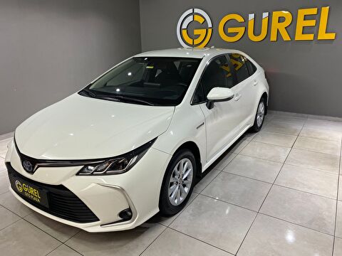 2021 Hybrid Otomatik Toyota Corolla Beyaz Gürel Tasarım Aksesuar Otomotiv San. Tic. Ltd. Şti.