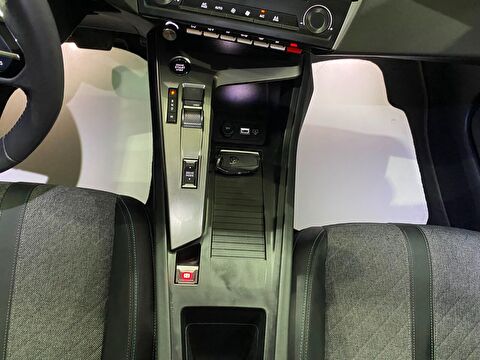 2024 Benzin Otomatik Peugeot 408 Beyaz Gürel Tasarım Aksesuar Otomotiv San. Tic. Ltd. Şti.