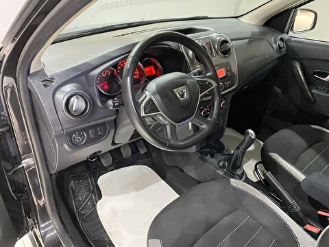 2019 Benzin Manuel Dacia Sandero Siyah Gürel Tasarım Aksesuar Otomotiv San. Tic. Ltd. Şti.