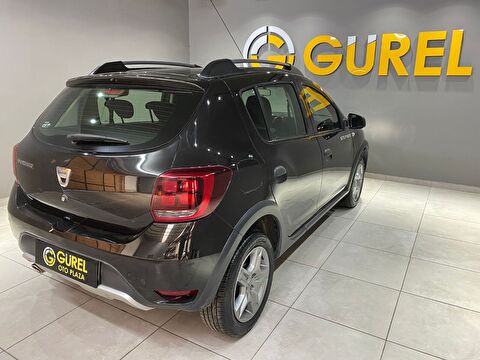 2019 Benzin Manuel Dacia Sandero Siyah Gürel Tasarım Aksesuar Otomotiv San. Tic. Ltd. Şti.