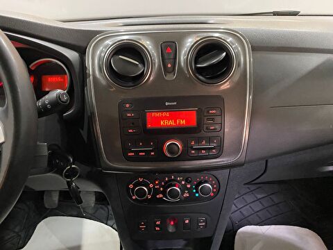 2019 Benzin Manuel Dacia Sandero Siyah Gürel Tasarım Aksesuar Otomotiv San. Tic. Ltd. Şti.