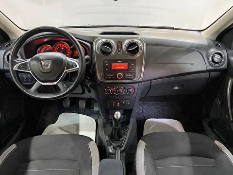 2019 Benzin Manuel Dacia Sandero Siyah Gürel Tasarım Aksesuar Otomotiv San. Tic. Ltd. Şti.