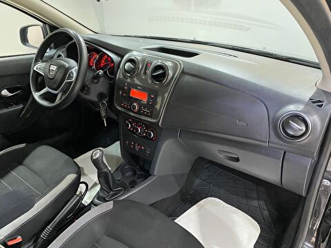 2019 Benzin Manuel Dacia Sandero Siyah Gürel Tasarım Aksesuar Otomotiv San. Tic. Ltd. Şti.