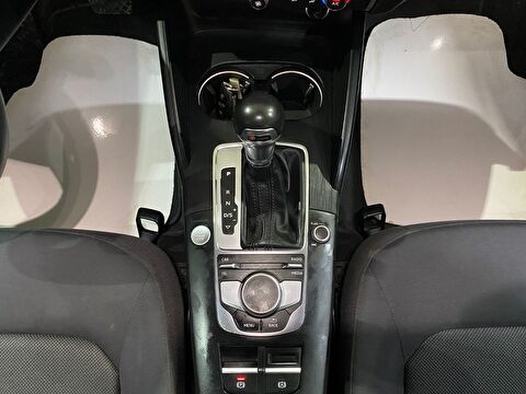 2020 Benzin Otomatik Audi A3 Siyah Gürel Tasarım Aksesuar Otomotiv San. Tic. Ltd. Şti.