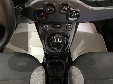 2021 MHEV Manuel Fiat Panda Kırmızı Gürel Tasarım Aksesuar Otomotiv San. Tic. Ltd. Şti.