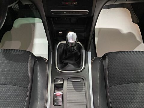 2016 Dizel Manuel Renault Megane Gümüş Gri Gürel Tasarım Aksesuar Otomotiv San. Tic. Ltd. Şti.