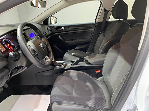 2021 Benzin Otomatik Renault Megane Beyaz Gürel Tasarım Aksesuar Otomotiv San. Tic. Ltd. Şti.