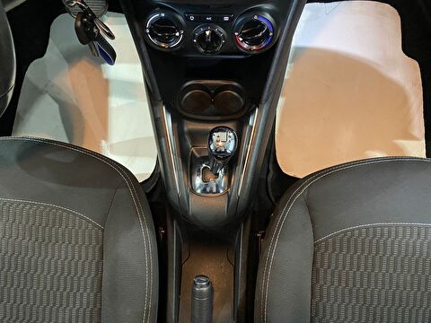 2017 Dizel Otomatik Peugeot 208 Kırmızı Gürel Tasarım Aksesuar Otomotiv San. Tic. Ltd. Şti.