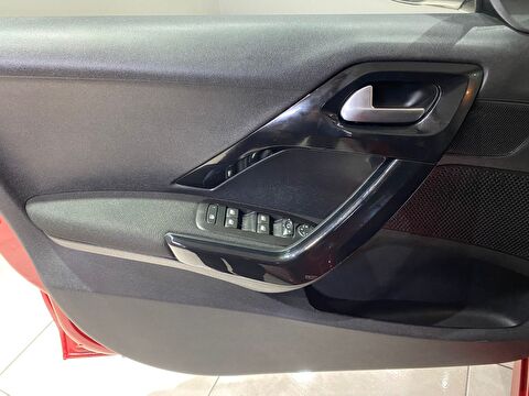 2017 Dizel Otomatik Peugeot 208 Kırmızı Gürel Tasarım Aksesuar Otomotiv San. Tic. Ltd. Şti.