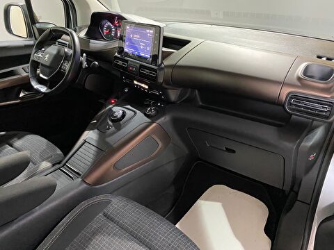 2023 Dizel Otomatik Peugeot Rifter Beyaz Gürel Tasarım Aksesuar Otomotiv San. Tic. Ltd. Şti.