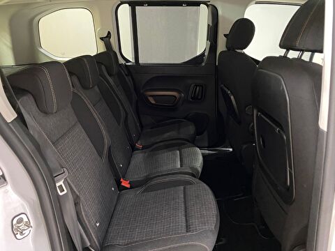 2023 Dizel Otomatik Peugeot Rifter Beyaz Gürel Tasarım Aksesuar Otomotiv San. Tic. Ltd. Şti.
