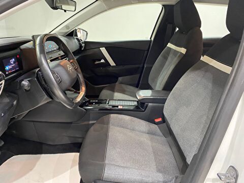 2023 Benzin Otomatik Citroen C4 X Beyaz Gürel Tasarım Aksesuar Otomotiv San. Tic. Ltd. Şti.