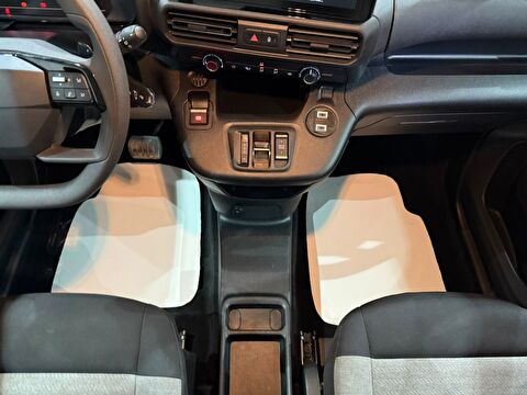 2025 Dizel Otomatik Citroen Berlingo Gri Gürel Tasarım Aksesuar Otomotiv San. Tic. Ltd. Şti.