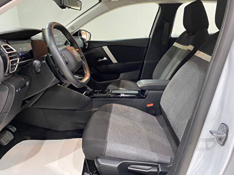 2024 Benzin Otomatik Citroen C4 X Beyaz Gürel Tasarım Aksesuar Otomotiv San. Tic. Ltd. Şti.