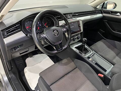 2017 Benzin Manuel Volkswagen Passat Gri Gürel Tasarım Aksesuar Otomotiv San. Tic. Ltd. Şti.