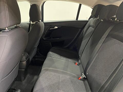 2023 Dizel Otomatik Fiat Egea Cross Mavi Gürel Tasarım Aksesuar Otomotiv San. Tic. Ltd. Şti.
