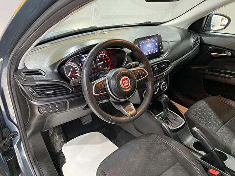 2023 Dizel Otomatik Fiat Egea Cross Mavi Gürel Tasarım Aksesuar Otomotiv San. Tic. Ltd. Şti.