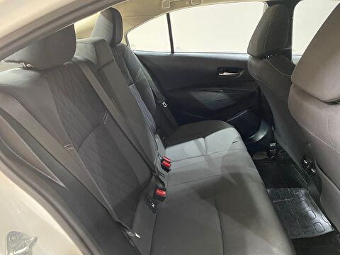 2021 Hybrid Otomatik Toyota Corolla Beyaz Gürel Tasarım Aksesuar Otomotiv San. Tic. Ltd. Şti.