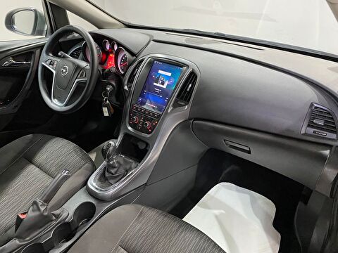 2018 Benzin Manuel Opel Astra Gri Gürel Tasarım Aksesuar Otomotiv San. Tic. Ltd. Şti.