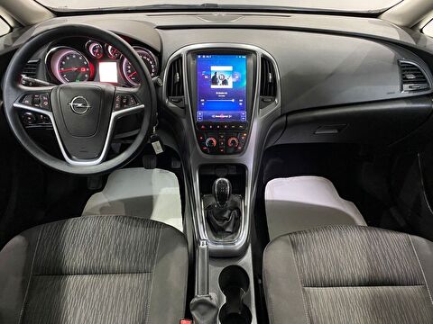 2018 Benzin Manuel Opel Astra Gri Gürel Tasarım Aksesuar Otomotiv San. Tic. Ltd. Şti.