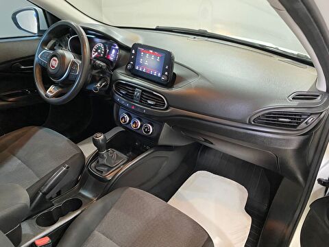 2023 Dizel Manuel Fiat Egea Beyaz Gürel Tasarım Aksesuar Otomotiv San. Tic. Ltd. Şti.