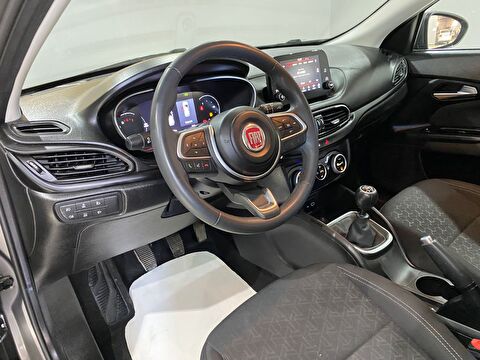 2023 Benzin Manuel Fiat Egea Gri Gürel Tasarım Aksesuar Otomotiv San. Tic. Ltd. Şti.