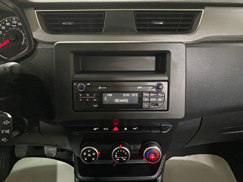 2022 Dizel Manuel Renault Express Beyaz Gürel Tasarım Aksesuar Otomotiv San. Tic. Ltd. Şti.