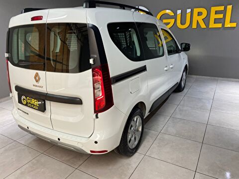 2022 Dizel Manuel Renault Express Beyaz Gürel Tasarım Aksesuar Otomotiv San. Tic. Ltd. Şti.