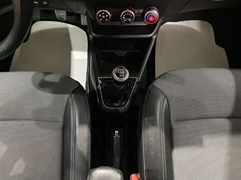 2022 Dizel Manuel Renault Express Beyaz Gürel Tasarım Aksesuar Otomotiv San. Tic. Ltd. Şti.