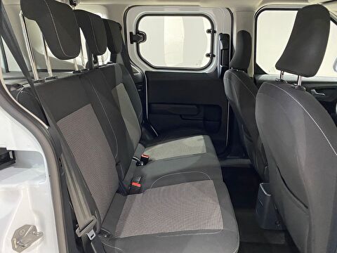 2024 Dizel Manuel Ford Tourneo Courier Beyaz Gürel Tasarım Aksesuar Otomotiv San. Tic. Ltd. Şti.
