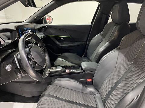 2023 Benzin Otomatik Peugeot 2008 Siyah Gürel Tasarım Aksesuar Otomotiv San. Tic. Ltd. Şti.