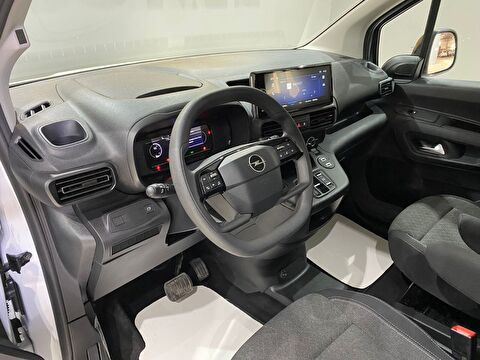 2026 Dizel Otomatik Opel Combo Beyaz Gürel Tasarım Aksesuar Otomotiv San. Tic. Ltd. Şti.