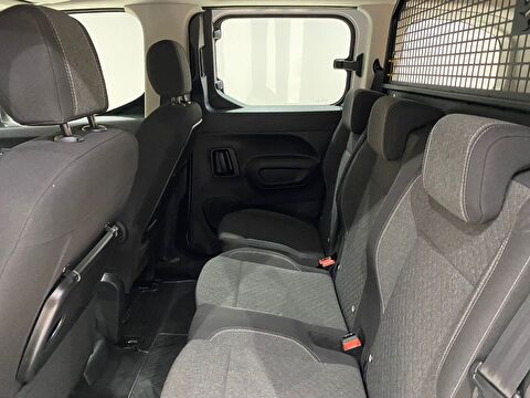 2026 Dizel Otomatik Opel Combo Beyaz Gürel Tasarım Aksesuar Otomotiv San. Tic. Ltd. Şti.