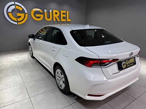 2026 Benzin Otomatik Toyota Corolla Beyaz Gürel Tasarım Aksesuar Otomotiv San. Tic. Ltd. Şti.