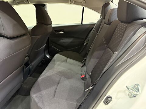 2026 Benzin Otomatik Toyota Corolla Beyaz Gürel Tasarım Aksesuar Otomotiv San. Tic. Ltd. Şti.