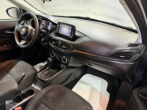 2025 Dizel Otomatik Fiat Egea Cross Mavi Gürel Tasarım Aksesuar Otomotiv San. Tic. Ltd. Şti.